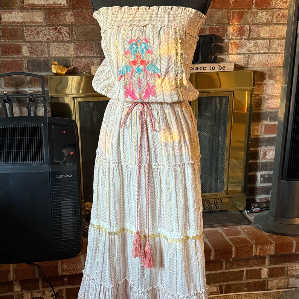 VENUS White Maxi Dress with Pink and Blue Embroidery#A